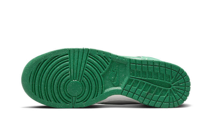 Nike Dunk High SE Stadium Green