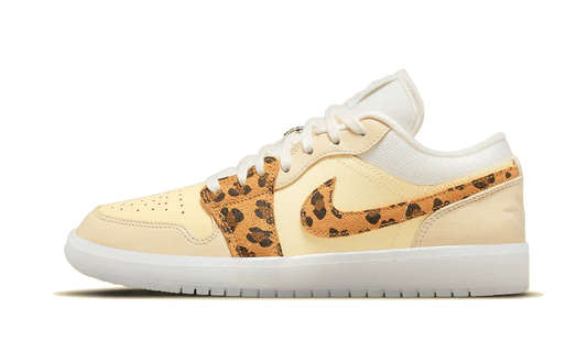 Jordan 1 Low SNKRS Day (W)