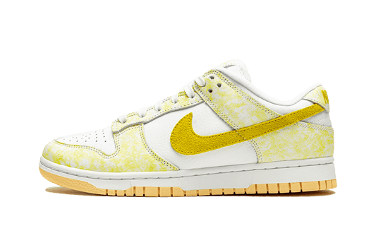 Nike Dunk Low Yellow Strike (W)